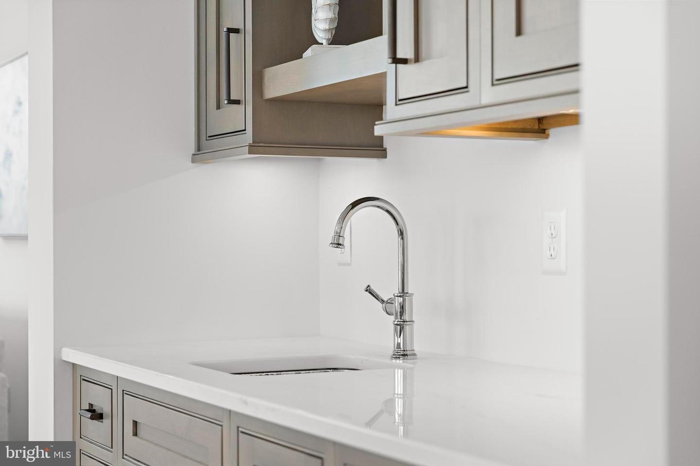 Long Beach Township, New Jersey, 08008, United States, 6 Bedrooms Bedrooms, ,7 BathroomsBathrooms,Residential,Active,1889026