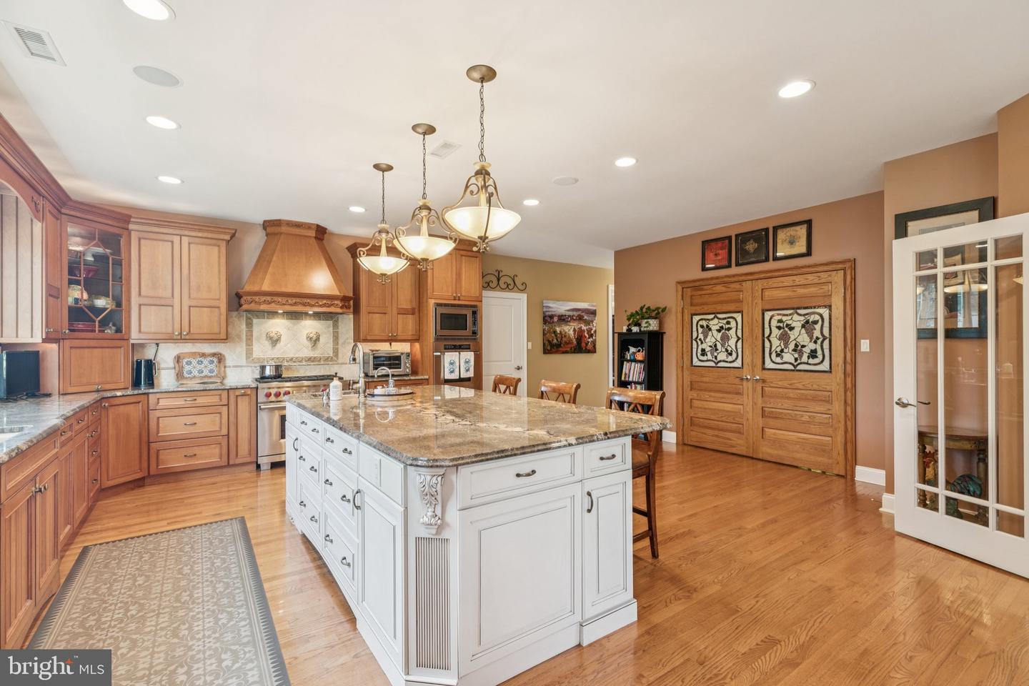 Washington Crossing, Pennsylvania, 18977, United States, 4 Bedrooms Bedrooms, ,5 BathroomsBathrooms,Residential,Contingent,1993615