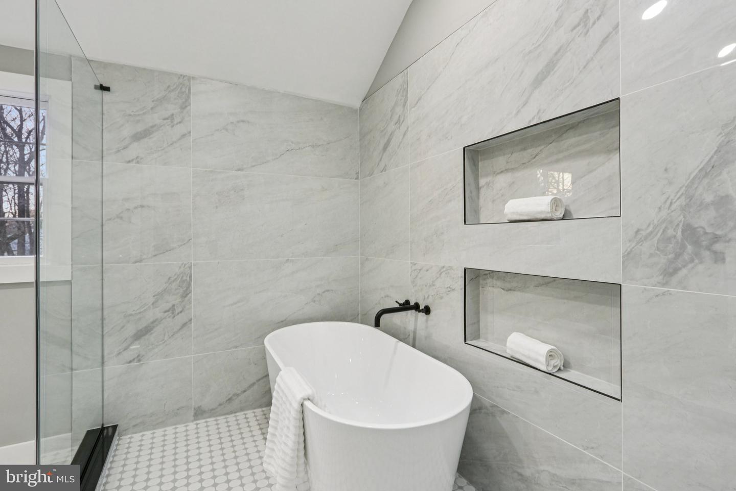 Yardley, Pennsylvania, 19067, United States, 4 Bedrooms Bedrooms, ,4 BathroomsBathrooms,Residential,Active,2002598