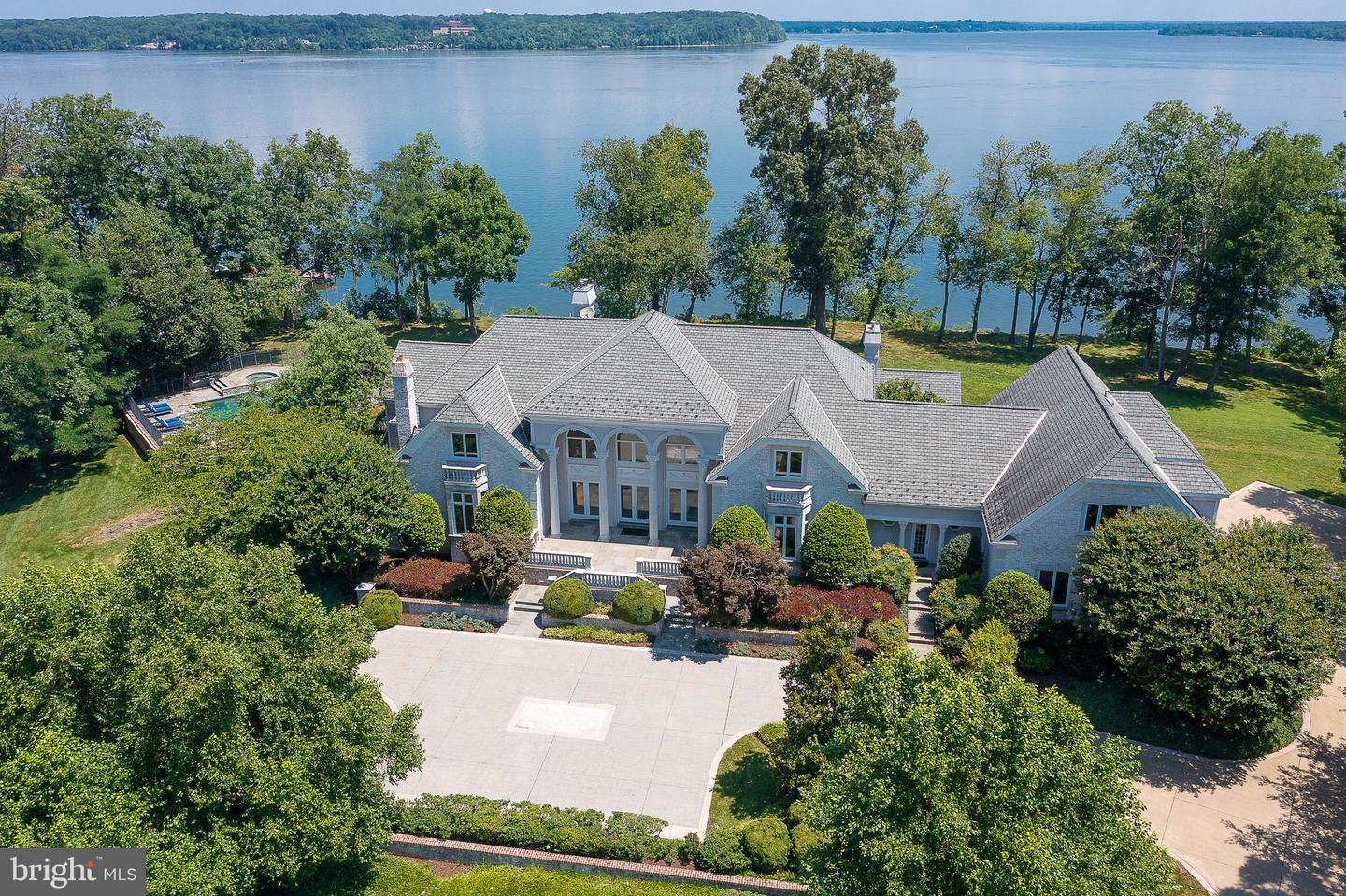 Lorton, Virginia, 22079, United States, 6 Bedrooms Bedrooms, ,8 BathroomsBathrooms,Residential,Active,1933878