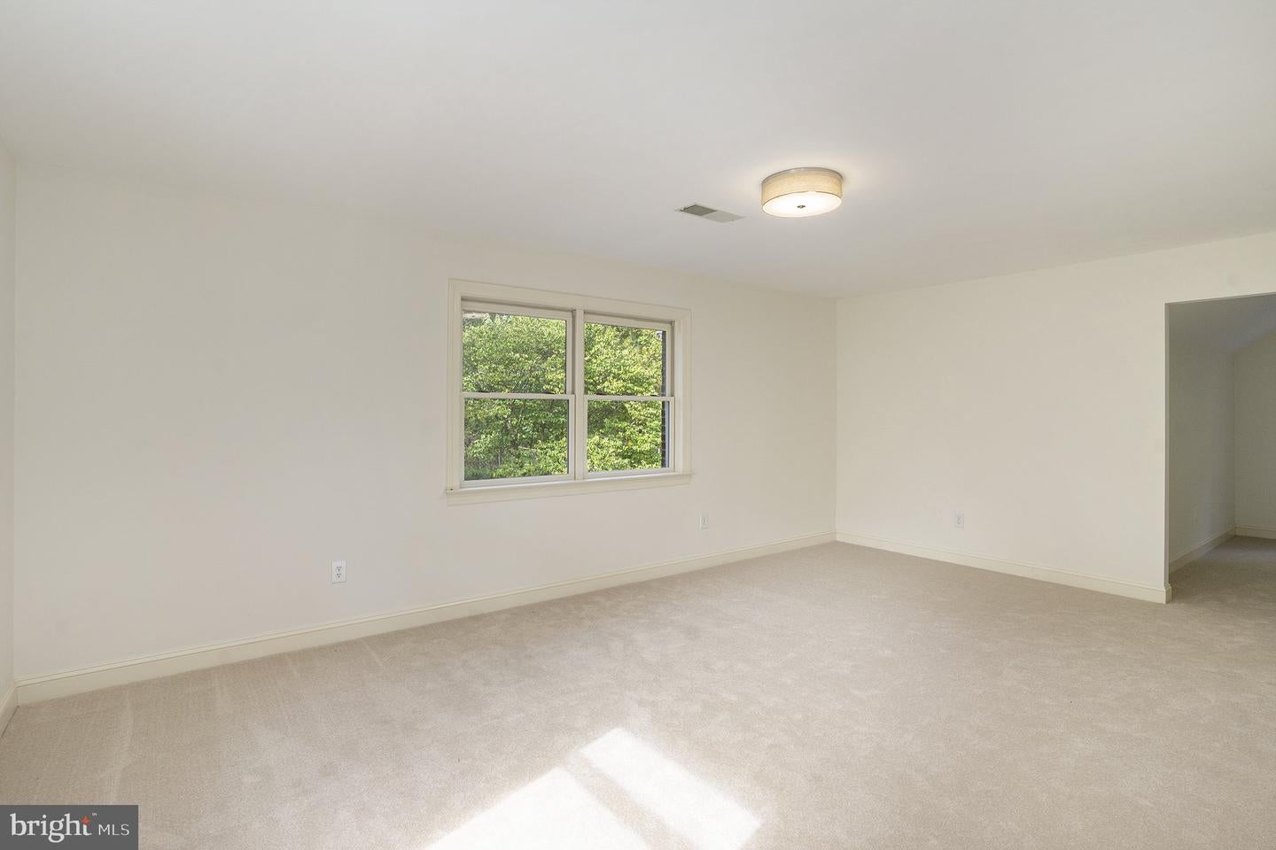 Sellersville, Pennsylvania, 18960, United States, 10 Bedrooms Bedrooms, ,7 BathroomsBathrooms,Residential,Active,1965847