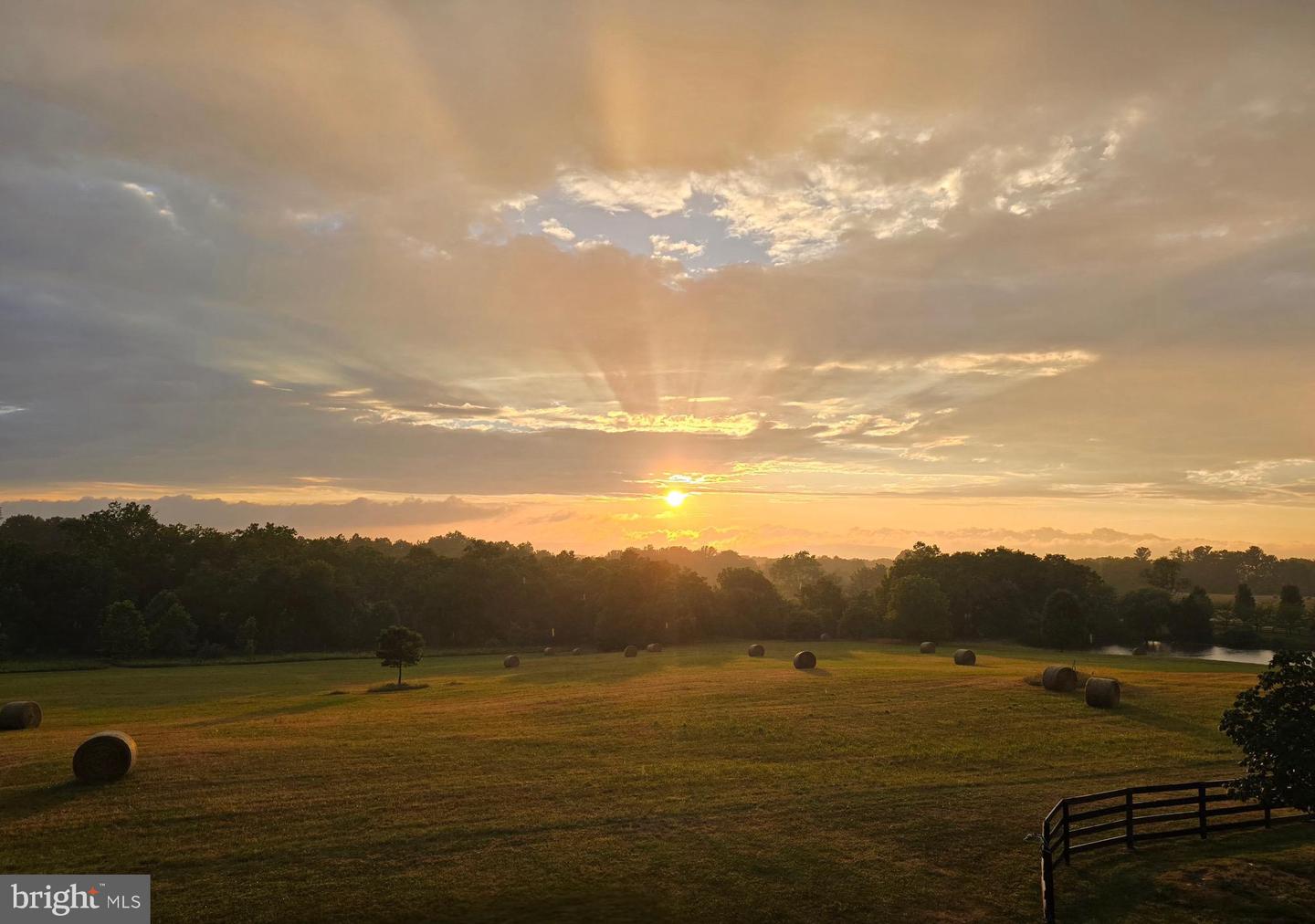 Waterford, Virginia, 20197, United States, 4 Bedrooms Bedrooms, ,5 BathroomsBathrooms,Residential,Active,1771409