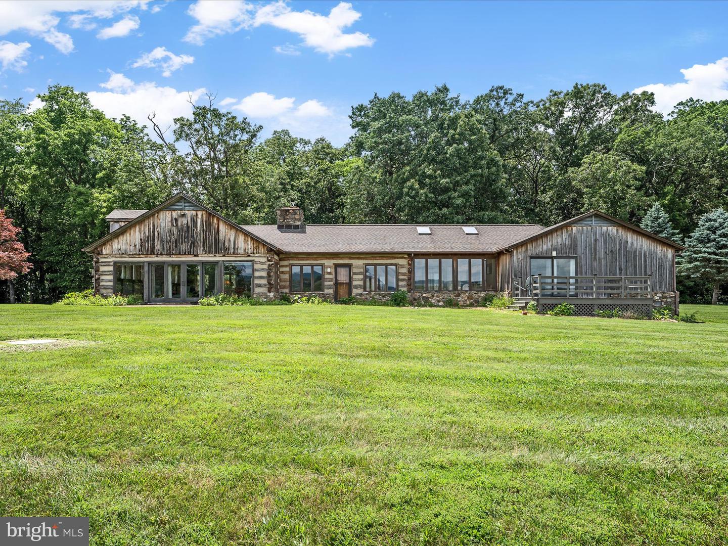 Berryville, Virginia, 22611, United States, 4 Bedrooms Bedrooms, ,3 BathroomsBathrooms,Residential,Active,1884871