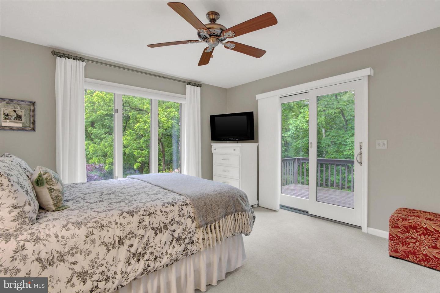 Hanover, Pennsylvania, 17331, United States, ,4 BathroomsBathrooms,Residential,Active,1849526
