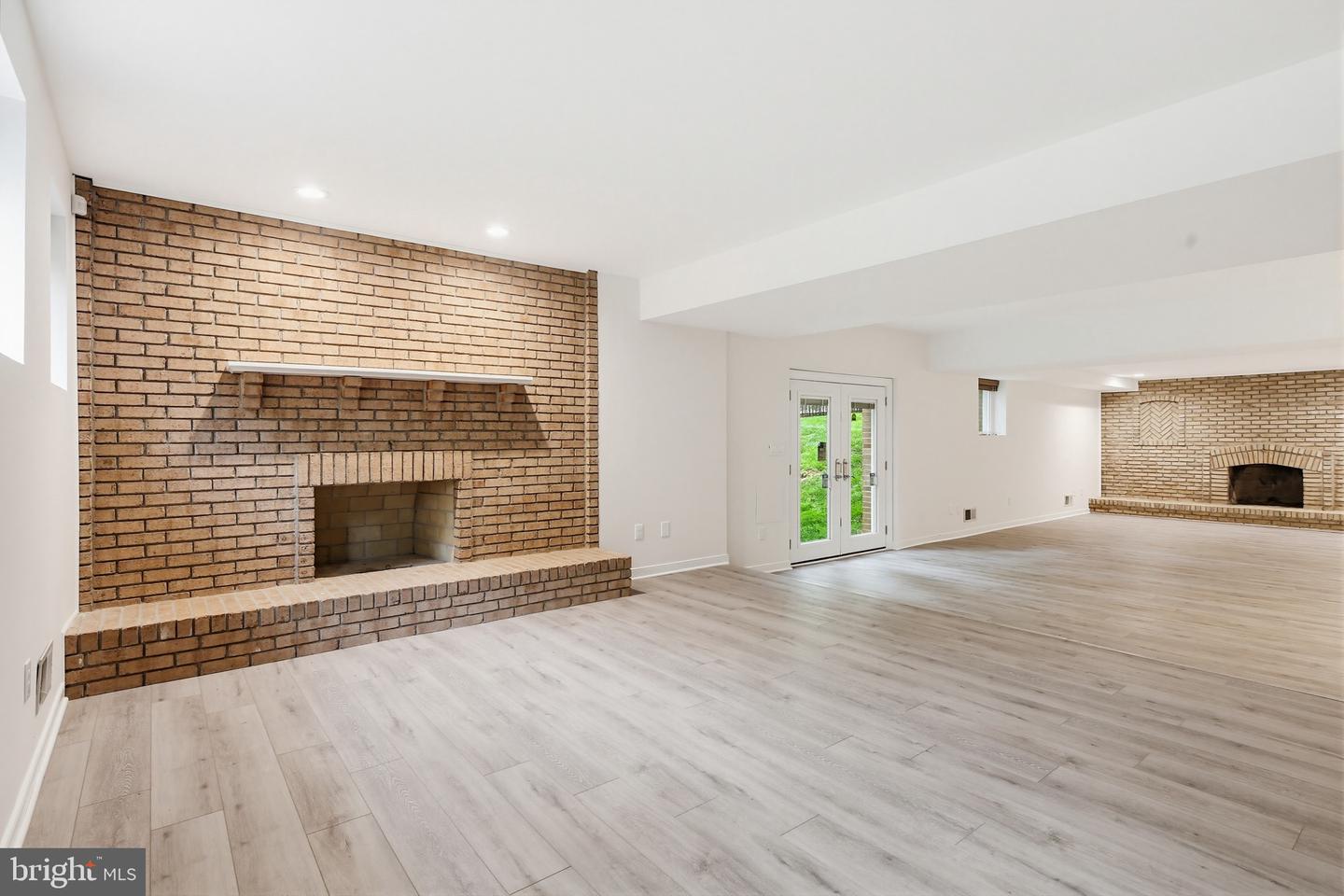 Ellicott City, Maryland, 21042, United States, 5 Bedrooms Bedrooms, ,5 BathroomsBathrooms,Residential,Active,2043423