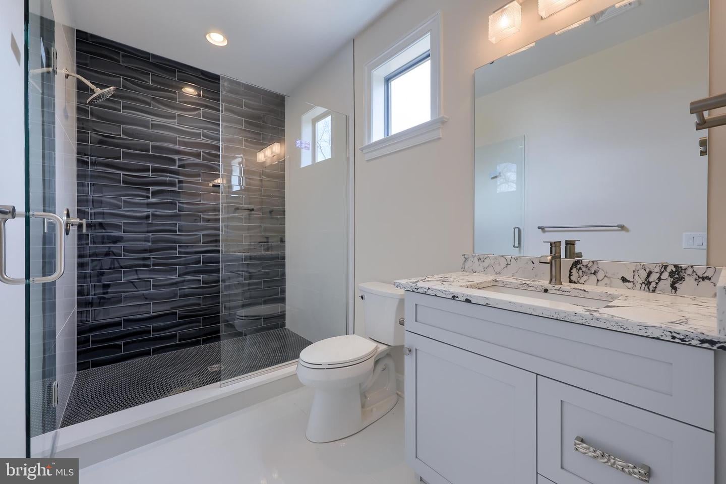 Lancaster, Pennsylvania, 17601, United States, 4 Bedrooms Bedrooms, ,5 BathroomsBathrooms,Residential,Active,1755222