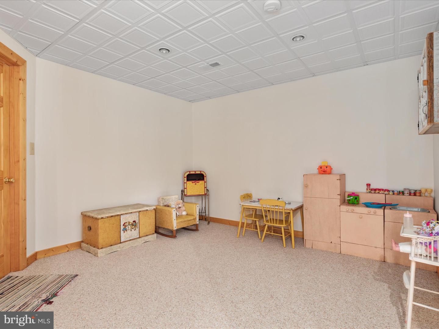 Winchester, Virginia, 22603, United States, 4 Bedrooms Bedrooms, ,4 BathroomsBathrooms,Residential,Active,1943761