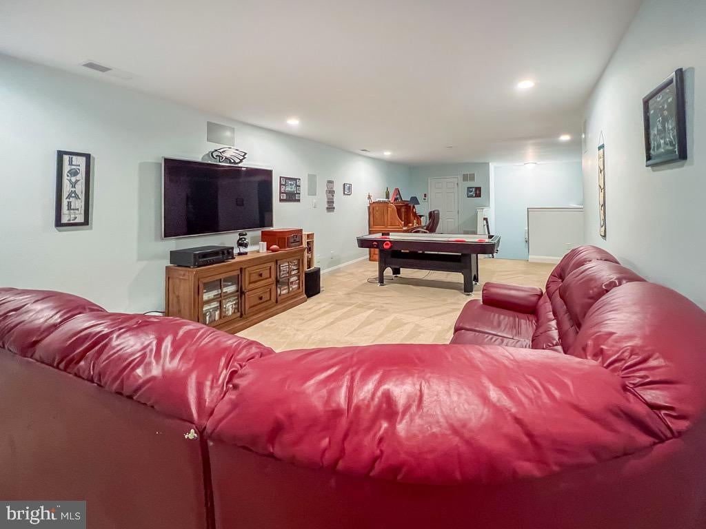 Newtown, Pennsylvania, 18940, United States, 3 Bedrooms Bedrooms, ,3 BathroomsBathrooms,Residential,Active,1936619
