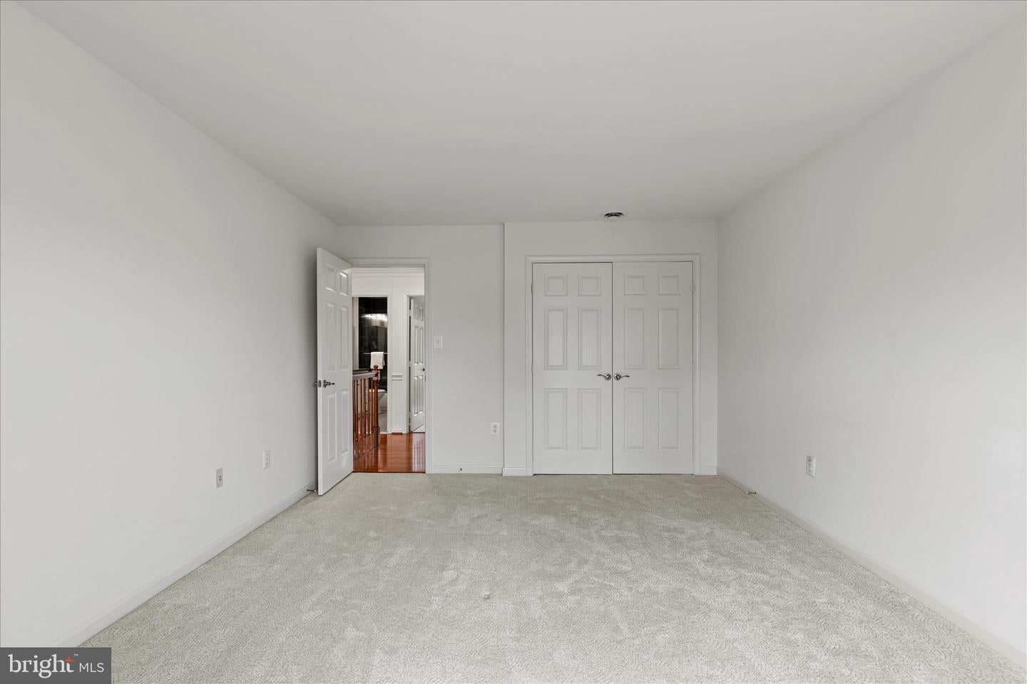 Centreville, Virginia, 20121, United States, 4 Bedrooms Bedrooms, ,3 BathroomsBathrooms,Residential,Contingent,2045785