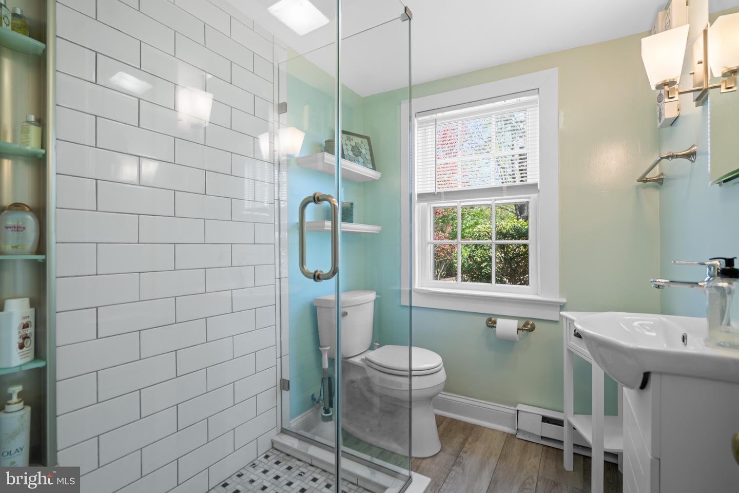 Waterford, Virginia, 20197, United States, 4 Bedrooms Bedrooms, ,5 BathroomsBathrooms,Residential,Active,1771409