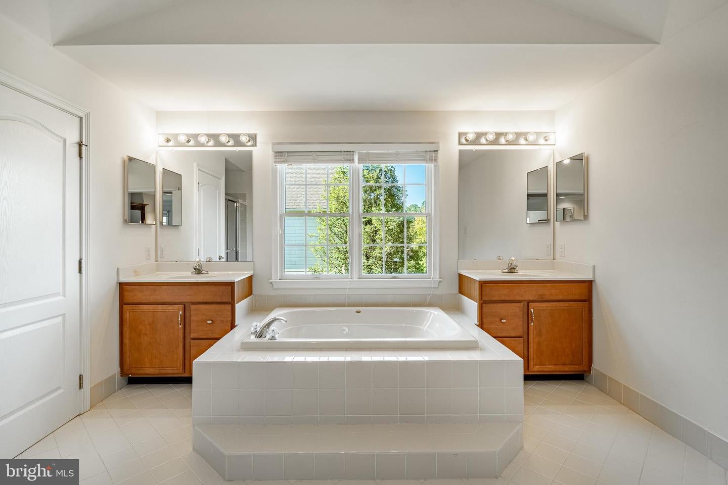Glen Mills, Pennsylvania, 19342, United States, 4 Bedrooms Bedrooms, ,4 BathroomsBathrooms,Residential,Active,1936458