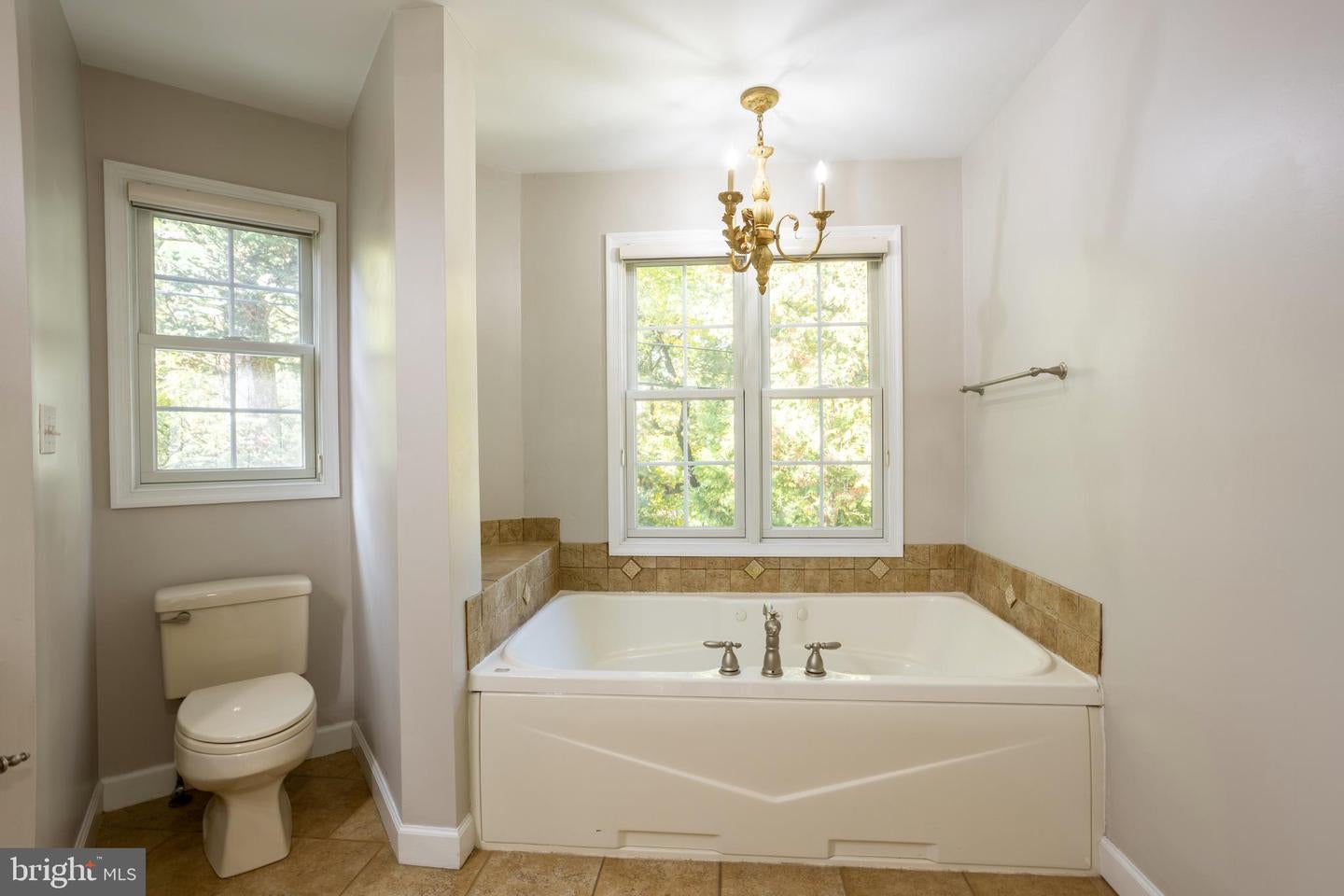 Baltimore, Maryland, 21215, United States, 6 Bedrooms Bedrooms, ,6 BathroomsBathrooms,Residential,Active,1985862