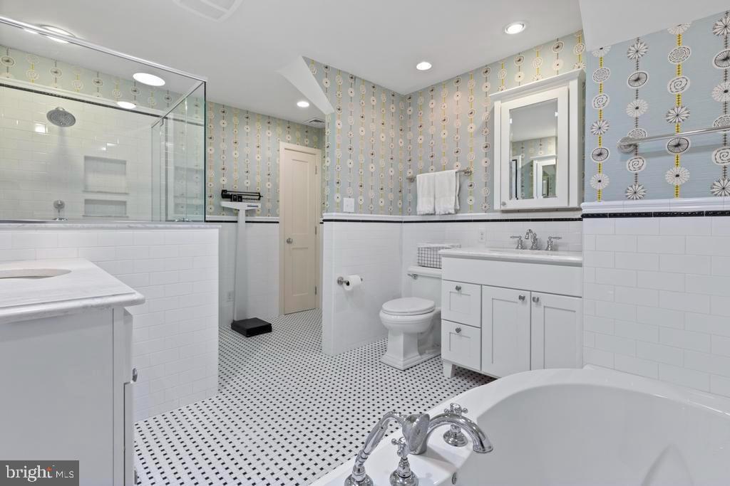 Rydal, Pennsylvania, 19046, United States, 5 Bedrooms Bedrooms, ,5 BathroomsBathrooms,Residential,Active,1953275