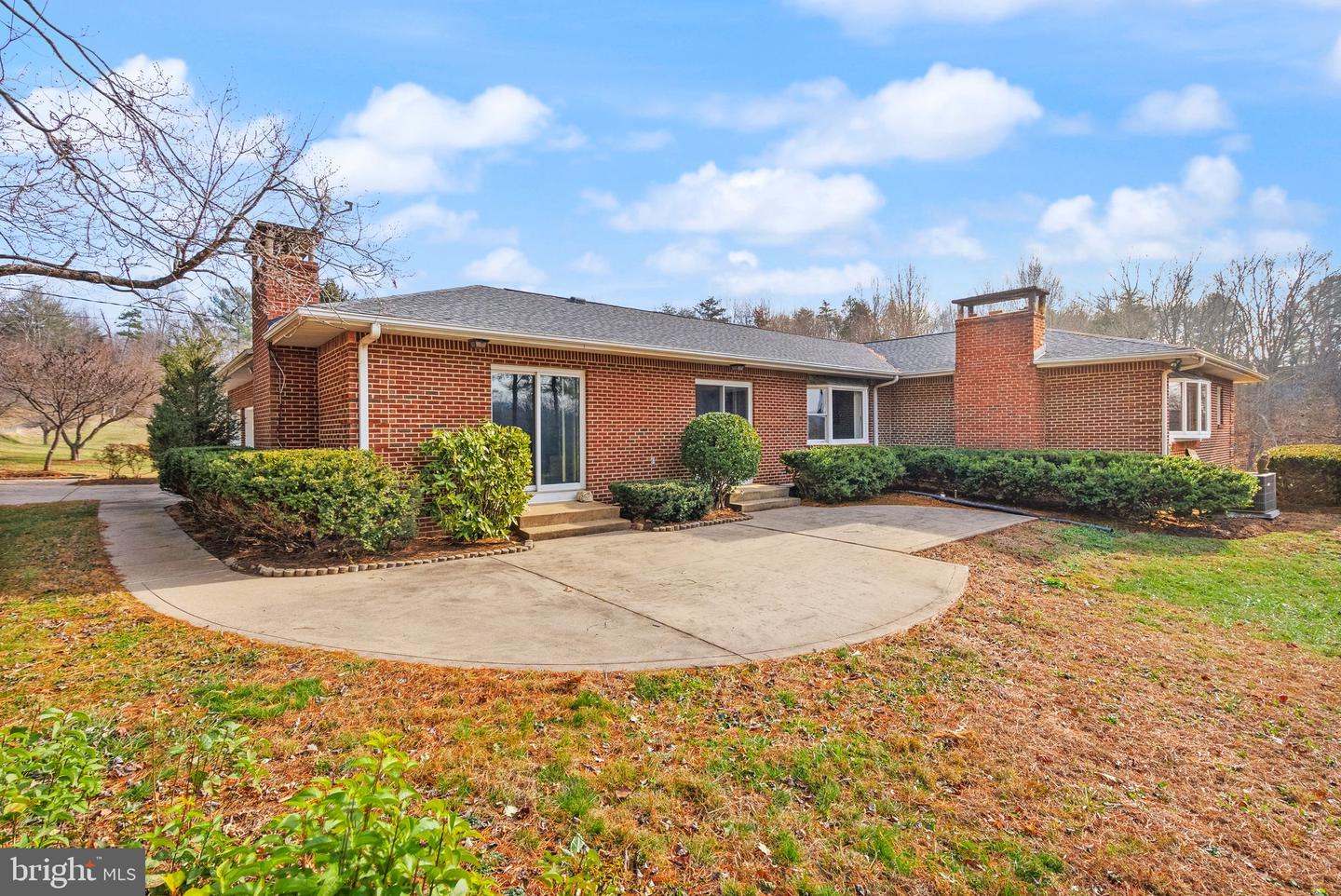 Amissville, Virginia, 20106, United States, 7 Bedrooms Bedrooms, ,4 BathroomsBathrooms,Residential,Active,1849572