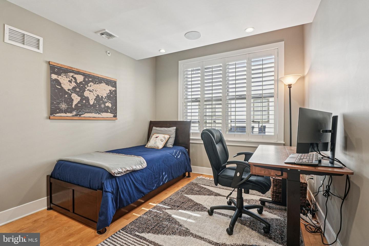 Philadelphia, Pennsylvania, 19147, United States, 4 Bedrooms Bedrooms, ,4 BathroomsBathrooms,Residential,Active,1999178