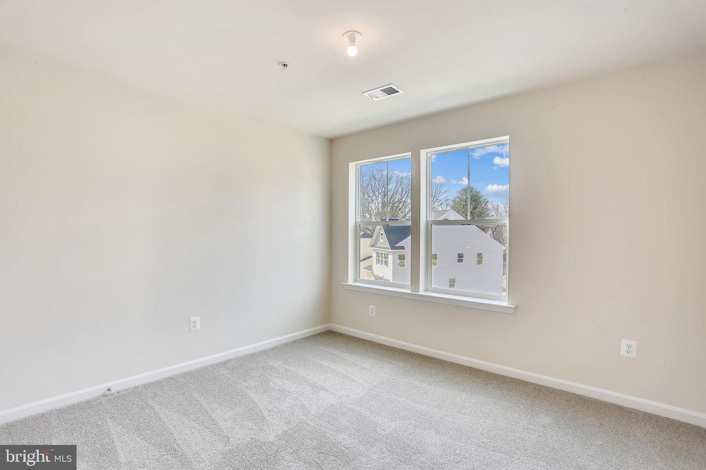 Pasadena, Maryland, 21122, United States, 4 Bedrooms Bedrooms, ,3 BathroomsBathrooms,Residential,Active,1992300