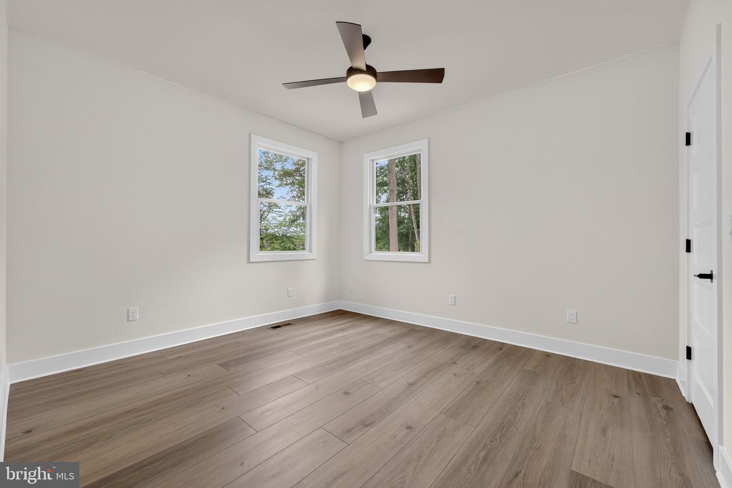 Warrenton, Virginia, 20187, United States, 3 Bedrooms Bedrooms, ,4 BathroomsBathrooms,Residential,Active,1963257