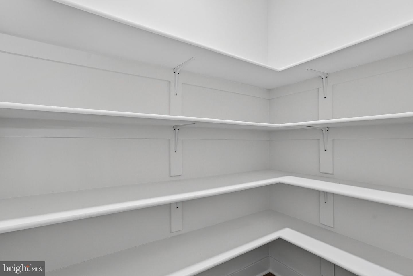 Warrenton, Virginia, 20187, United States, 3 Bedrooms Bedrooms, ,4 BathroomsBathrooms,Residential,Active,1963257