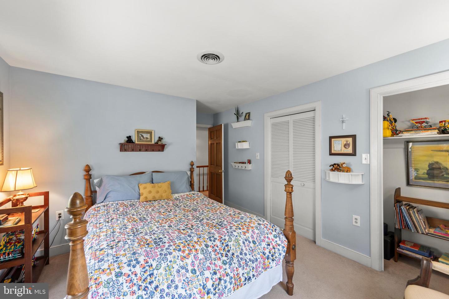 Winchester, Virginia, 22602, United States, 4 Bedrooms Bedrooms, ,4 BathroomsBathrooms,Residential,Active,2041509