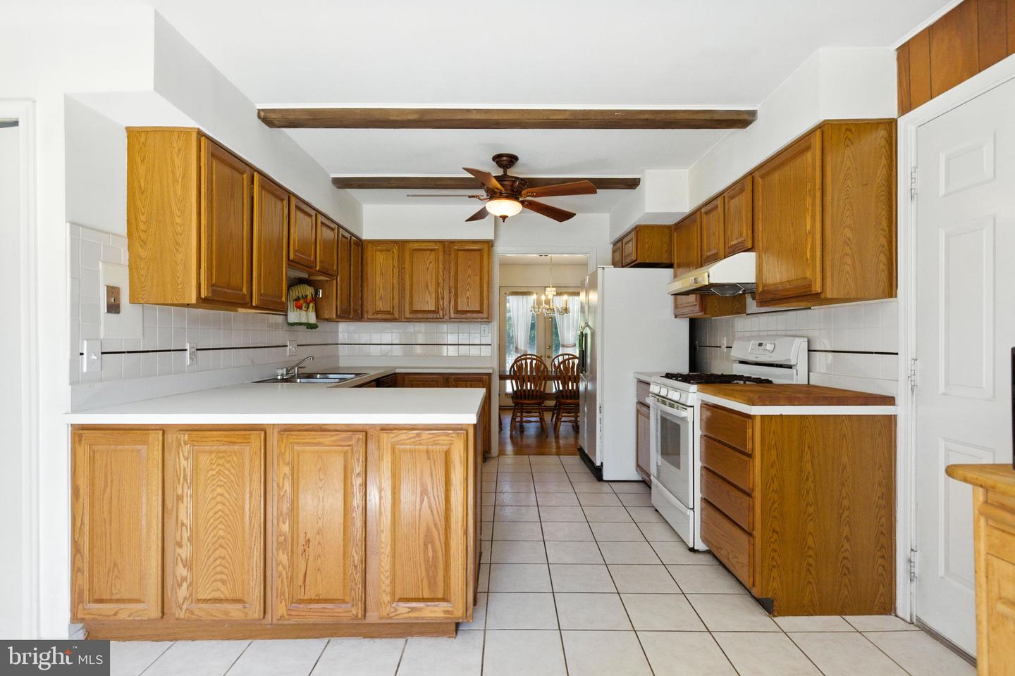 Mclean, Virginia, 22101, United States, 5 Bedrooms Bedrooms, ,3 BathroomsBathrooms,Residential,Active,1929396