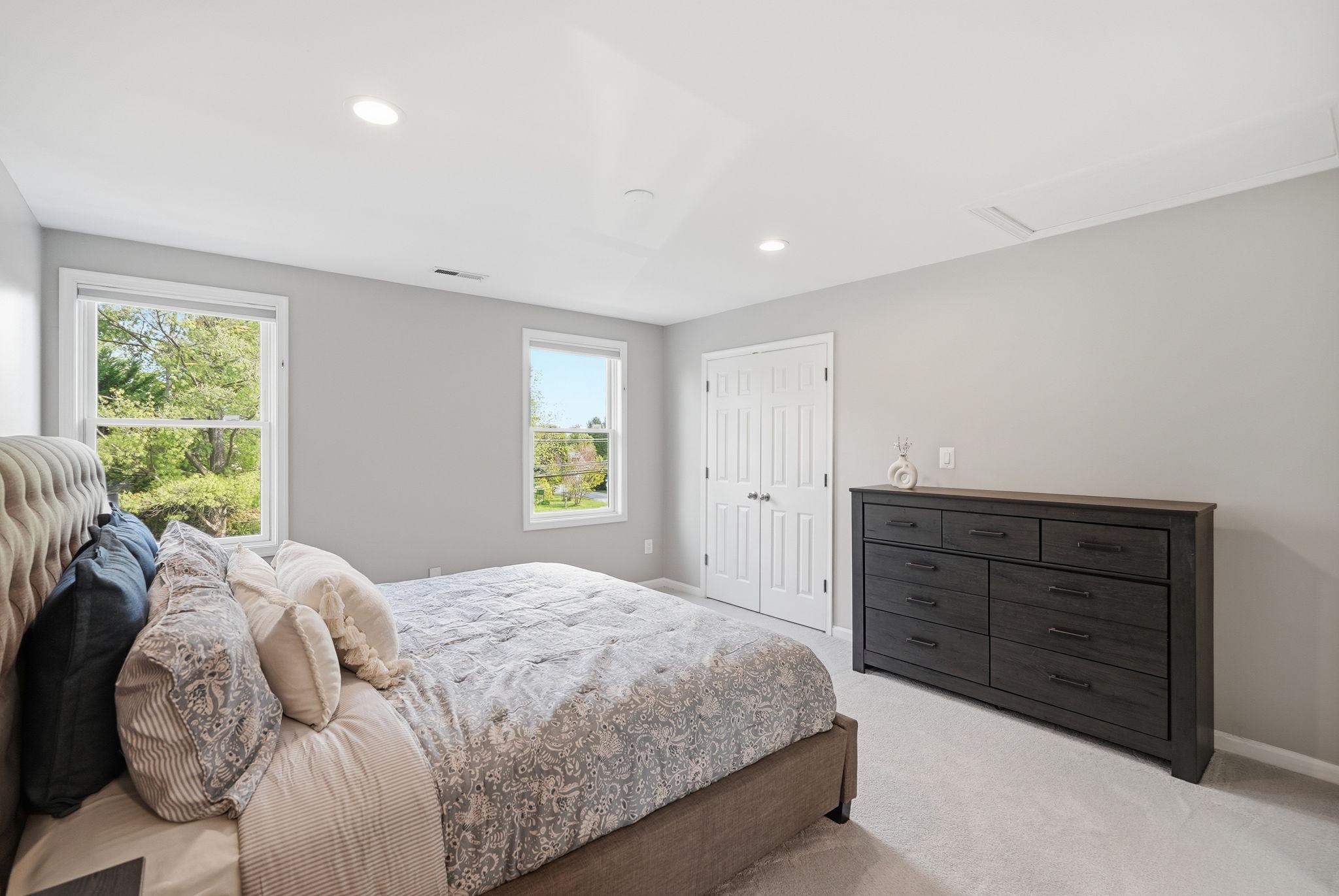 North Potomac, Maryland, 20878, United States, 7 Bedrooms Bedrooms, ,8 BathroomsBathrooms,Residential,Active,2044145