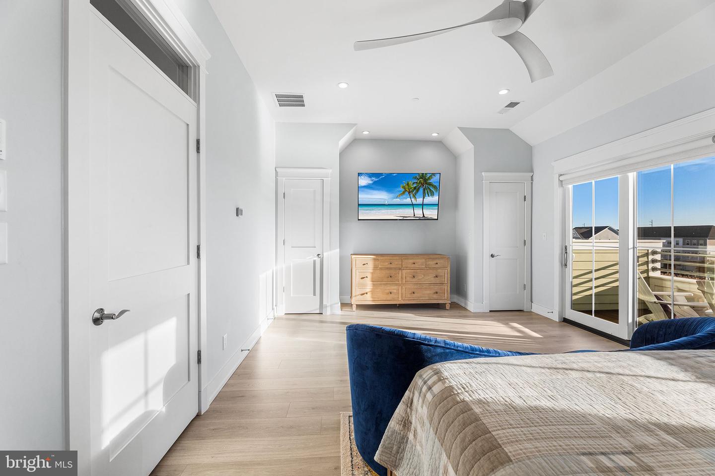 Ocean City, Maryland, 21842, United States, 4 Bedrooms Bedrooms, ,6 BathroomsBathrooms,Residential,Active,1972177