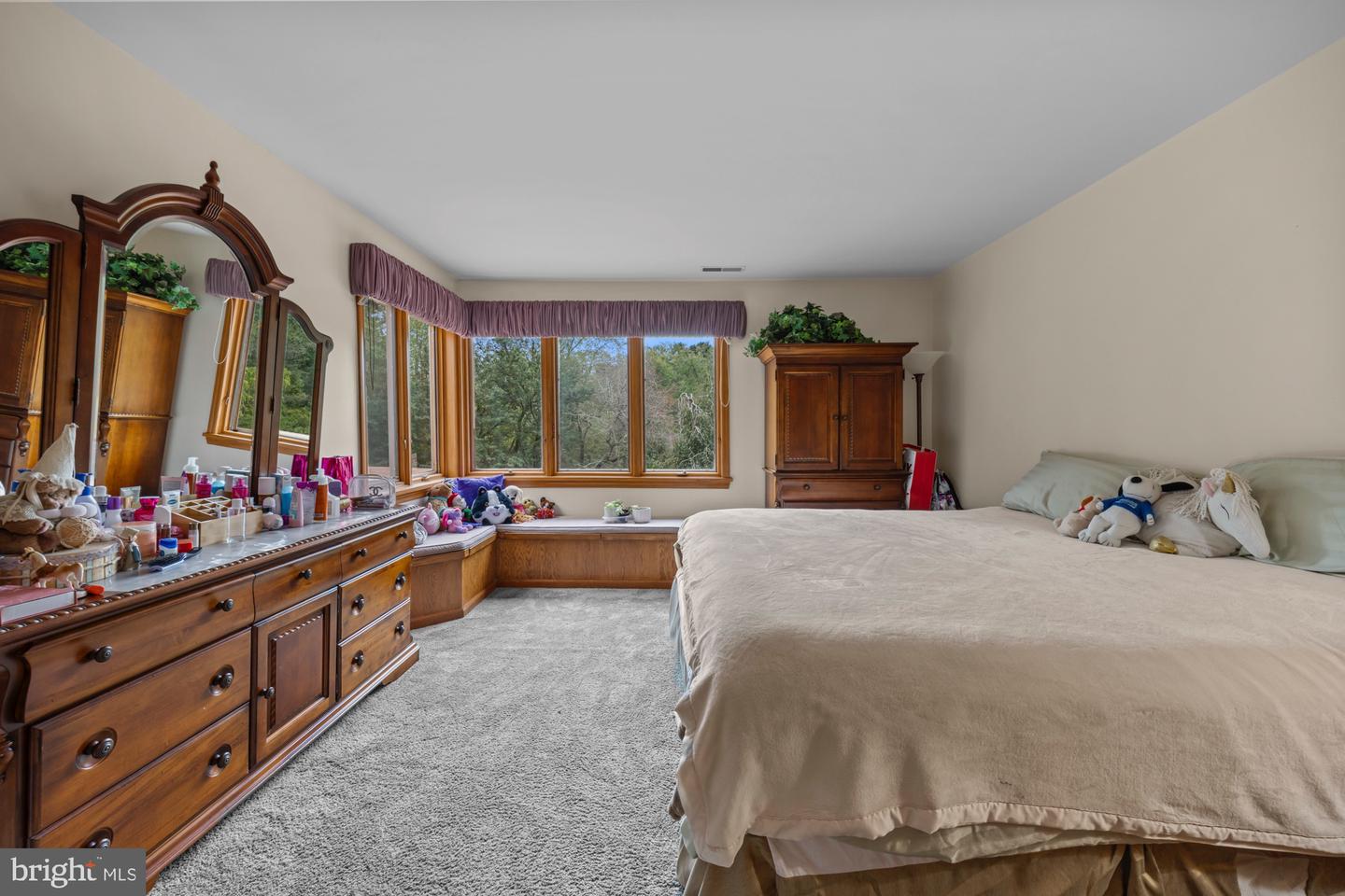 Hammonton, New Jersey, 08037, United States, 5 Bedrooms Bedrooms, ,6 BathroomsBathrooms,Residential,Active,1954441