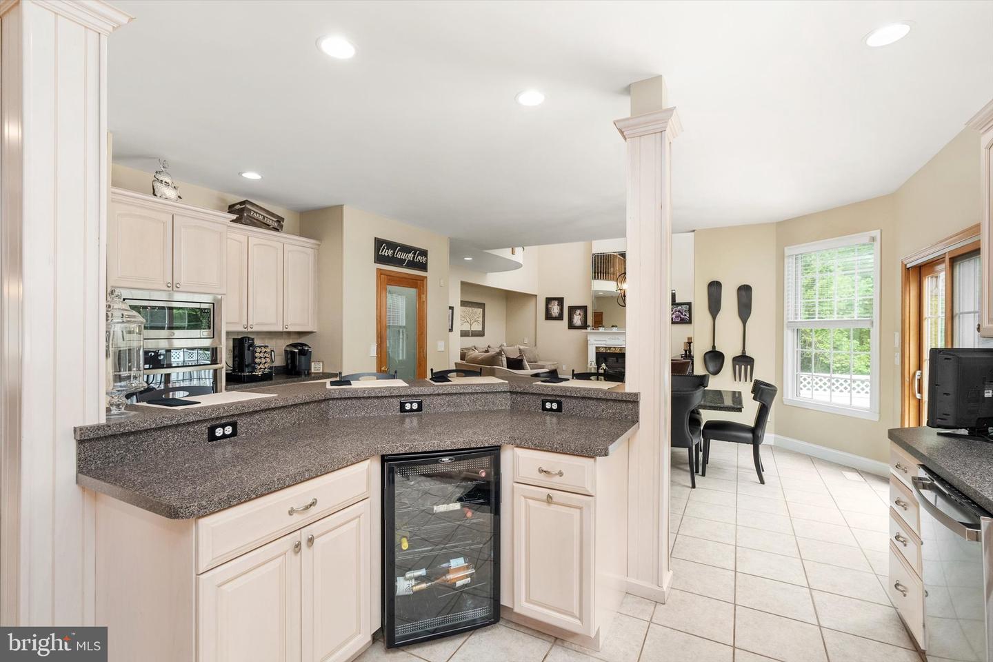 Robbinsville, New Jersey, 08691, United States, 6 Bedrooms Bedrooms, ,6 BathroomsBathrooms,Residential,Active,1953417