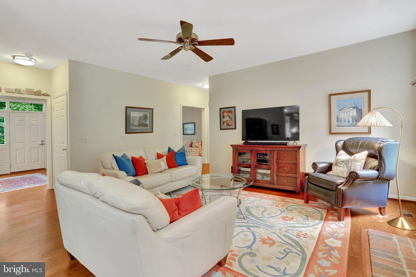 Lorton, Virginia, 22079, United States, 4 Bedrooms Bedrooms, ,4 BathroomsBathrooms,Residential,Active,2045767