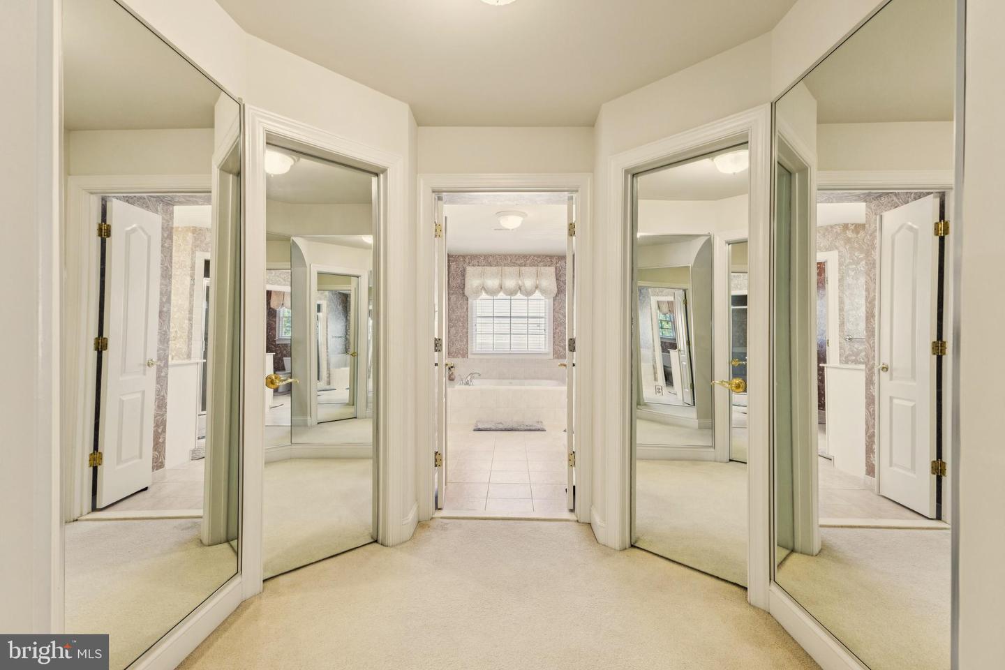 Gainesville, Virginia, 20155, United States, 5 Bedrooms Bedrooms, ,5 BathroomsBathrooms,Residential,Active,1929794