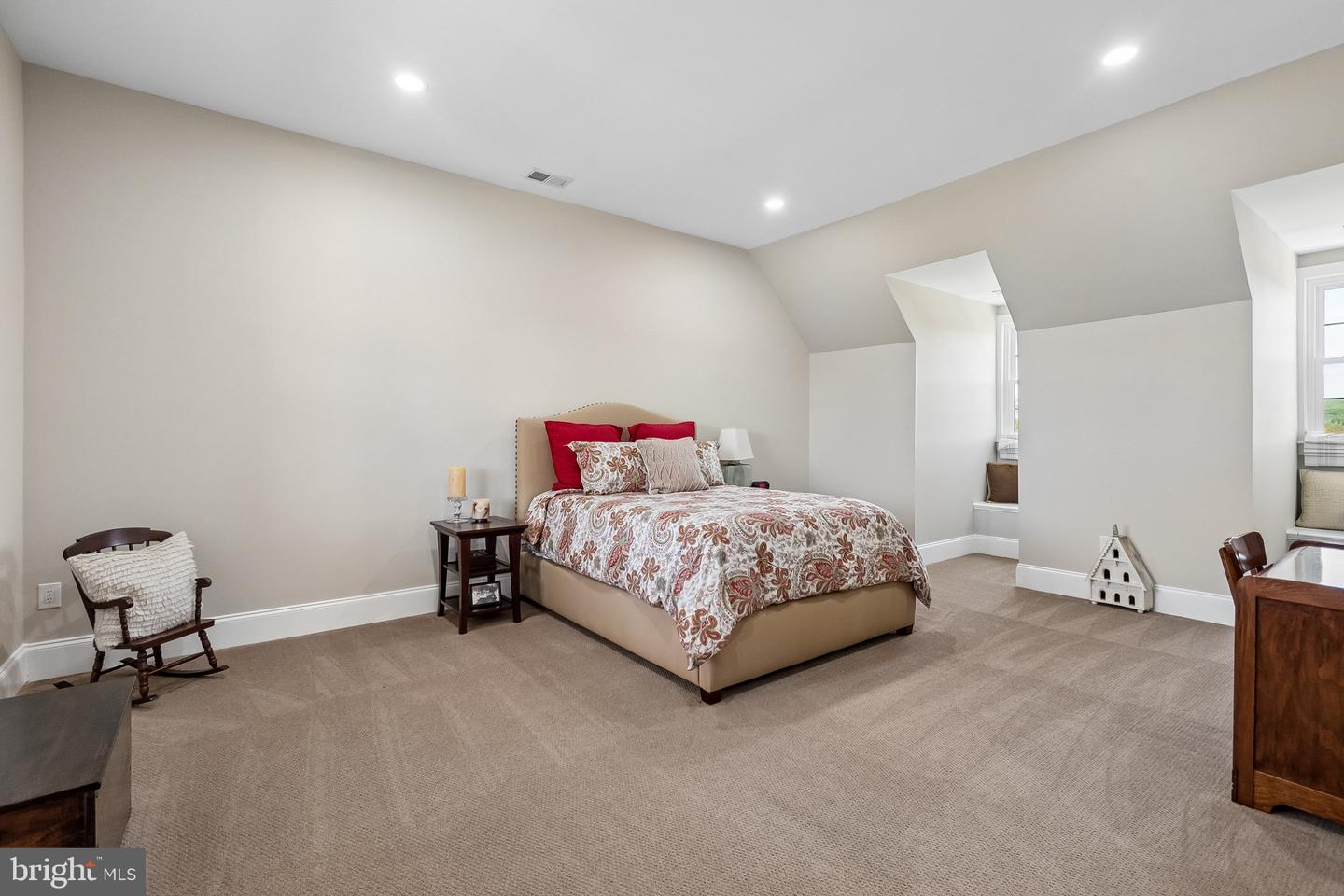 Leesburg, Virginia, 20176, United States, 4 Bedrooms Bedrooms, ,7 BathroomsBathrooms,Residential,Active,2045788