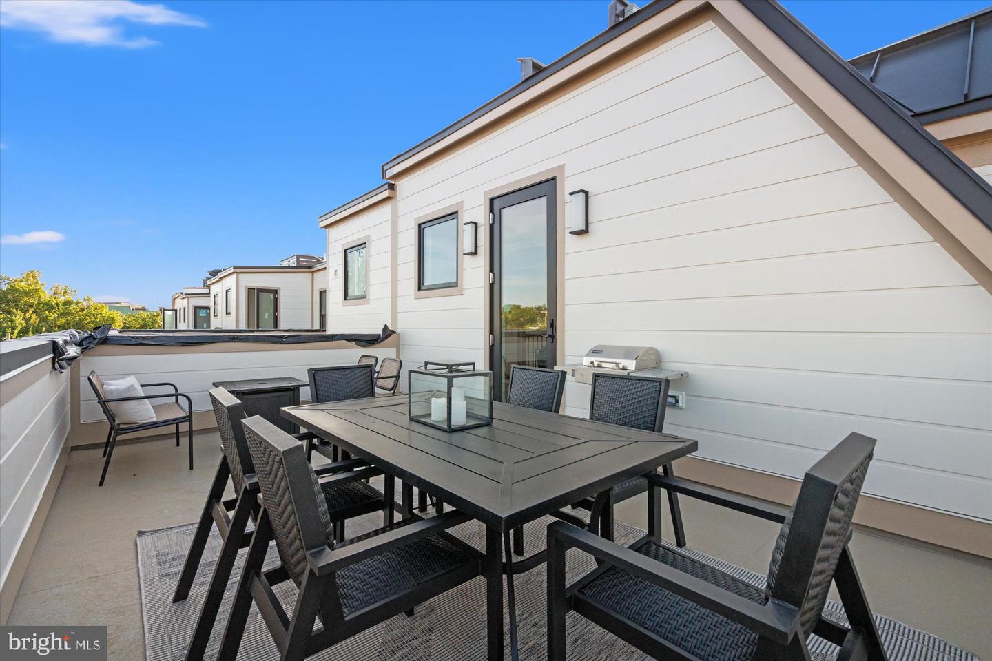 Alexandria, Virginia, 22314, United States, 4 Bedrooms Bedrooms, ,5 BathroomsBathrooms,Residential,Active,1954312