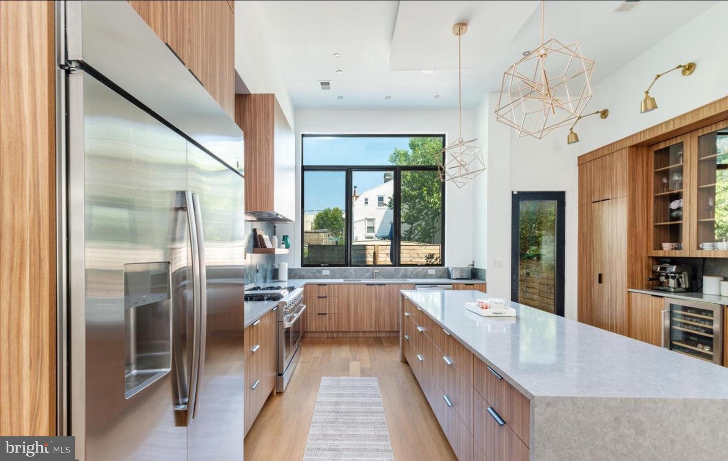 Philadelphia, Pennsylvania, 19125, United States, 4 Bedrooms Bedrooms, ,4 BathroomsBathrooms,Residential,Active,2008922