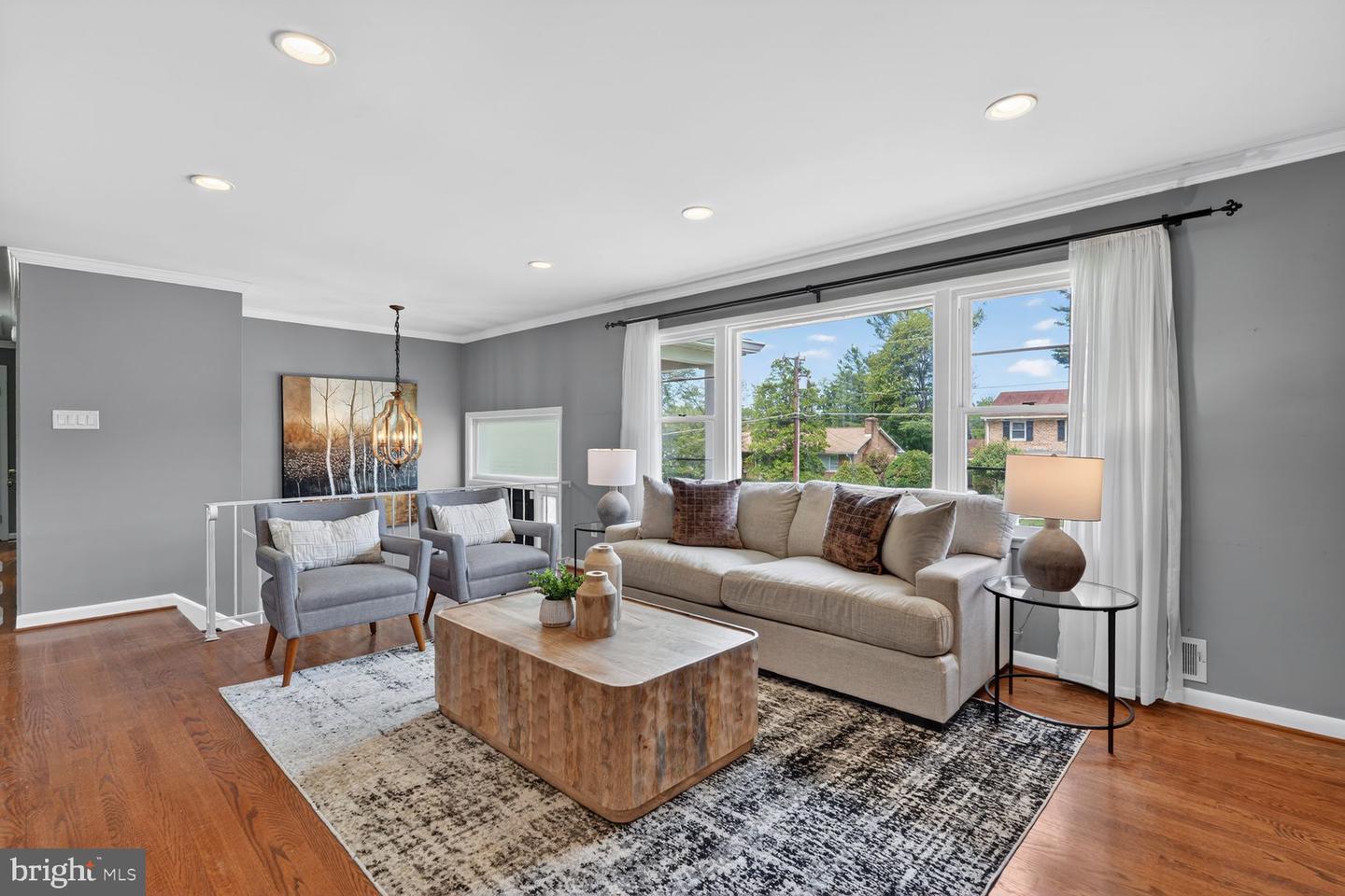 Falls Church, Virginia, 22043, United States, 4 Bedrooms Bedrooms, ,3 BathroomsBathrooms,Residential,Active,2045048