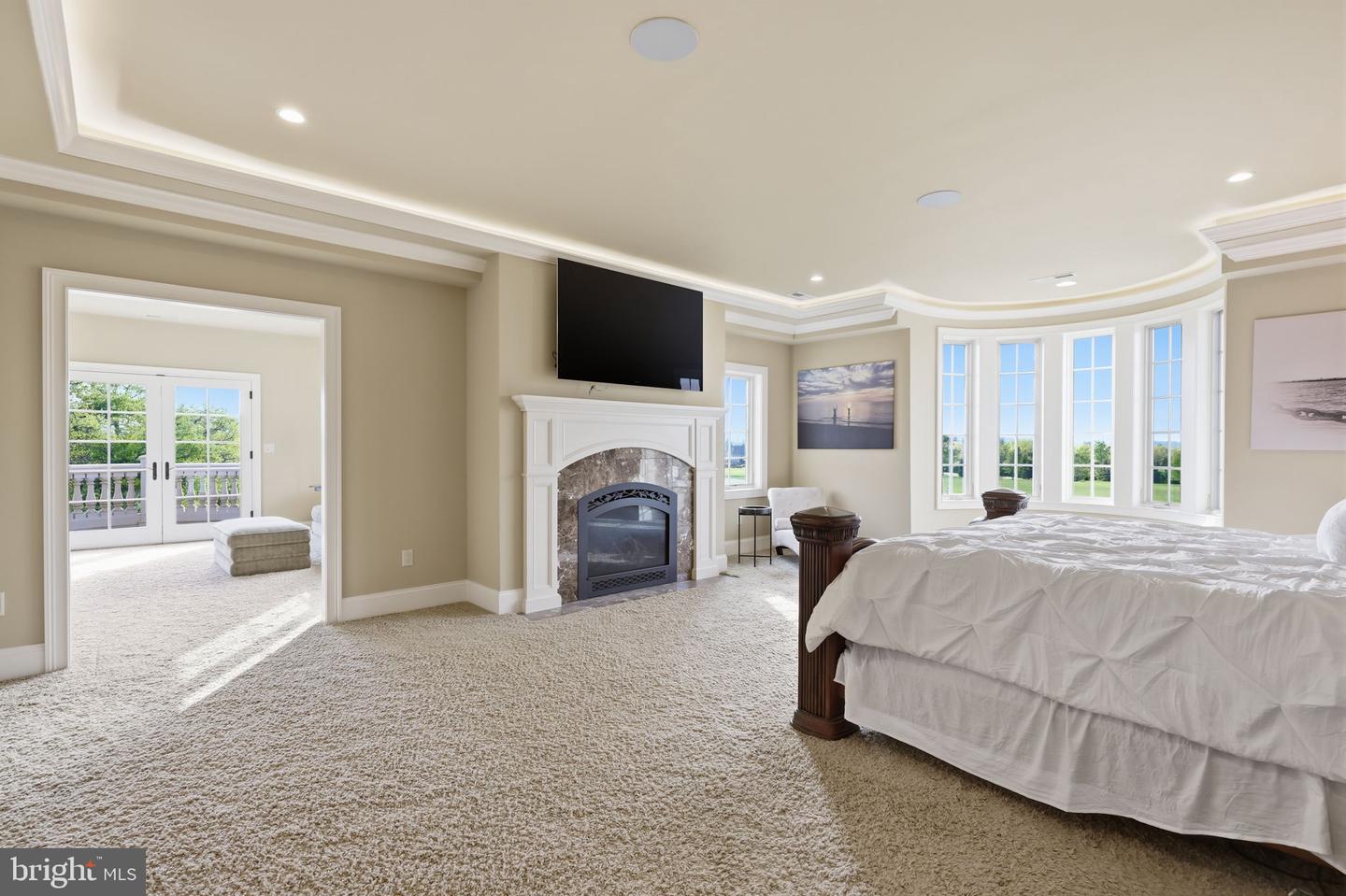 Perched at the pinnacle of an exclusive Upper Makefield Township encla – image 56