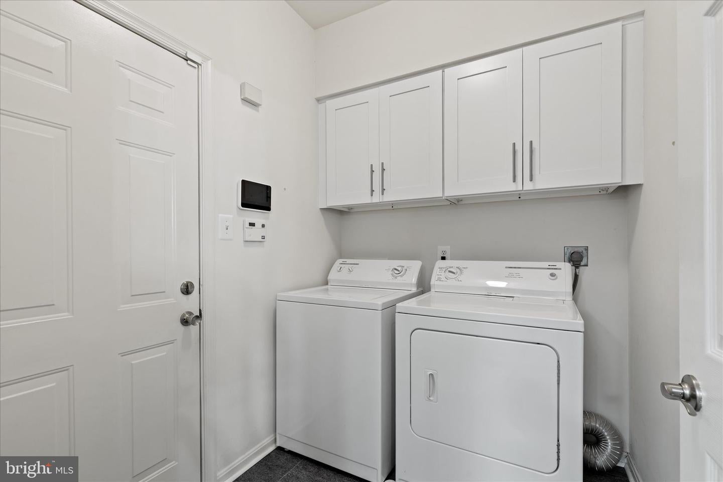 Centreville, Virginia, 20121, United States, 4 Bedrooms Bedrooms, ,3 BathroomsBathrooms,Residential,Contingent,2045785
