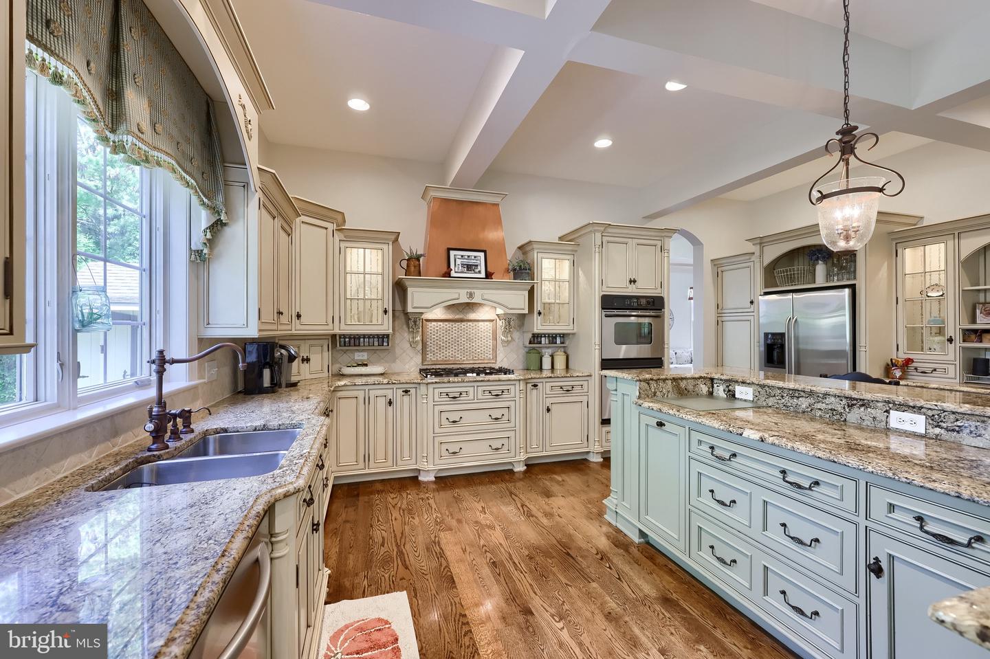 Lititz, Pennsylvania, 17543, United States, 5 Bedrooms Bedrooms, ,6 BathroomsBathrooms,Residential,Active,1964474