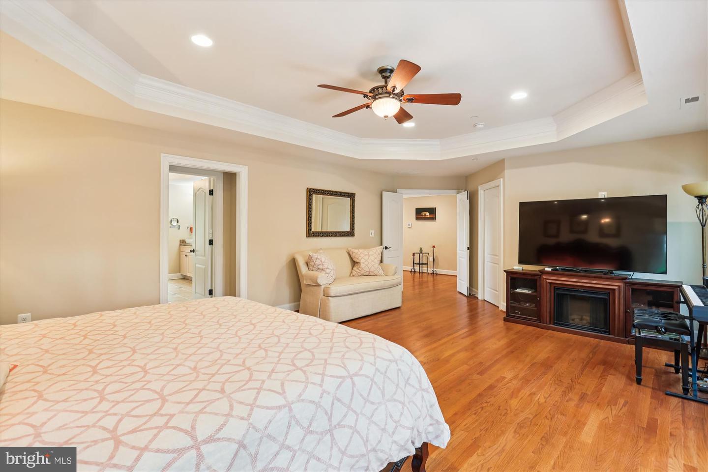 Olney, Maryland, 20832, United States, 4 Bedrooms Bedrooms, ,3 BathroomsBathrooms,Residential,Active,1969632