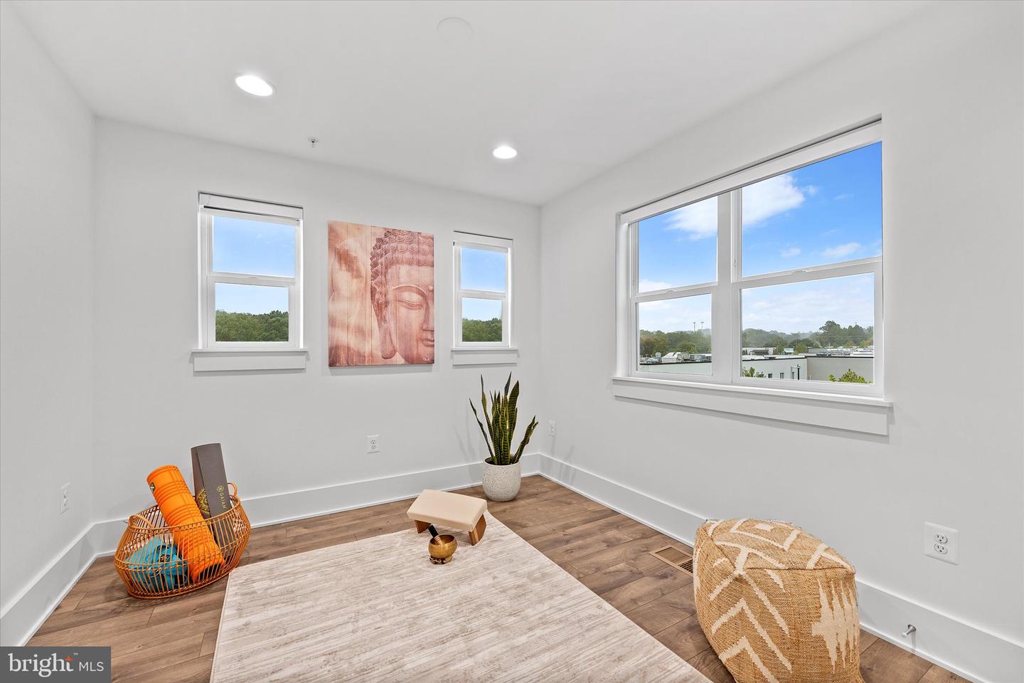 Potomac, Maryland, 20854, United States, 4 Bedrooms Bedrooms, ,5 BathroomsBathrooms,Residential,Active,1961966