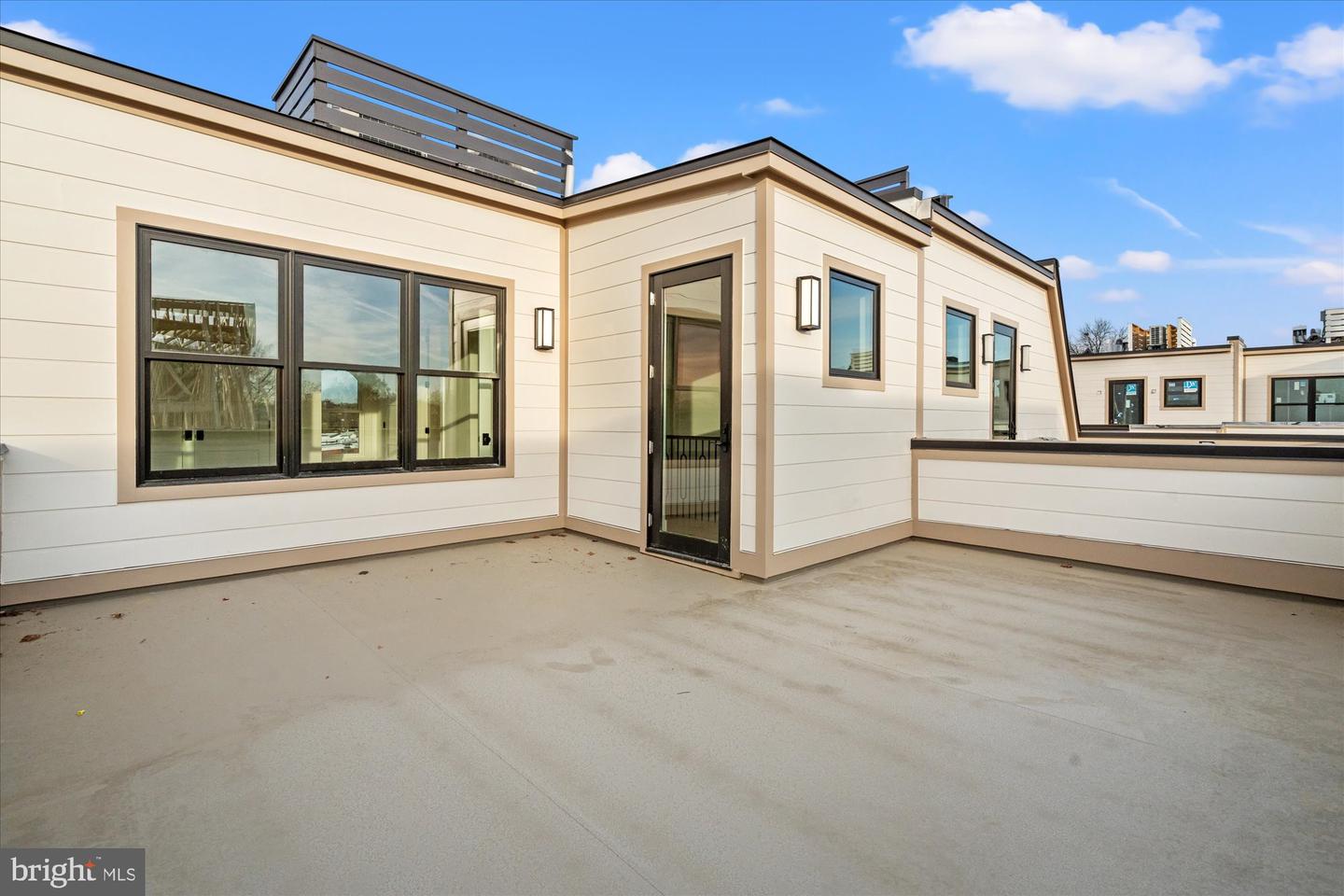 Alexandria, Virginia, 22314, United States, 4 Bedrooms Bedrooms, ,5 BathroomsBathrooms,Residential,Active,1993677