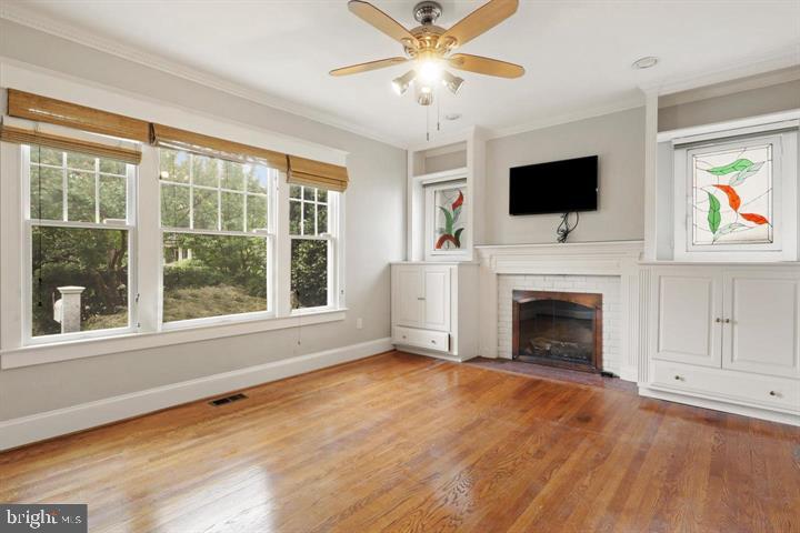 Mclean, Virginia, 22101, United States, 3 Bedrooms Bedrooms, ,3 BathroomsBathrooms,Residential,Active,1922333