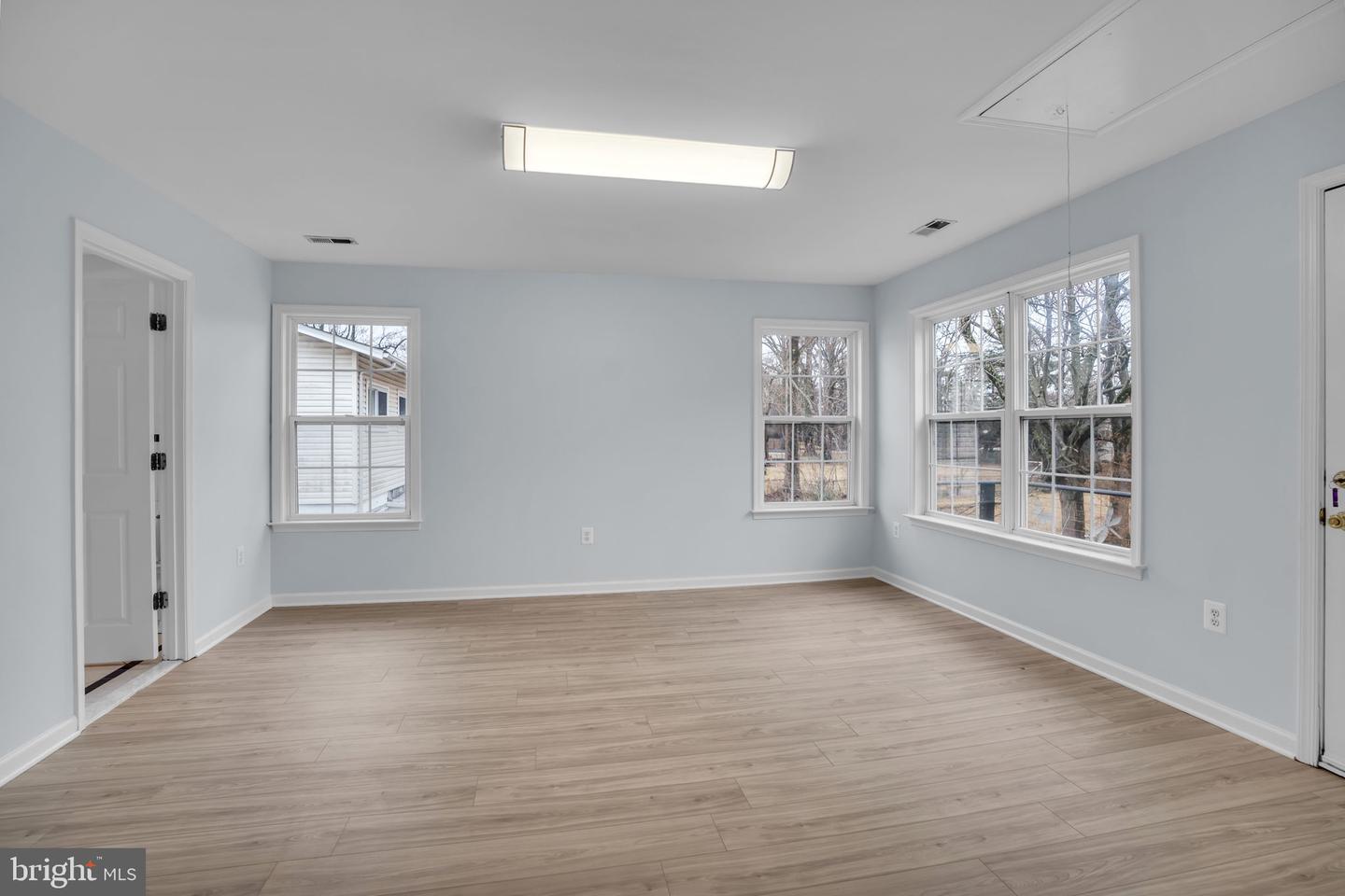 Annandale, Virginia, 22003, United States, 6 Bedrooms Bedrooms, ,6 BathroomsBathrooms,Residential,Active,2024199