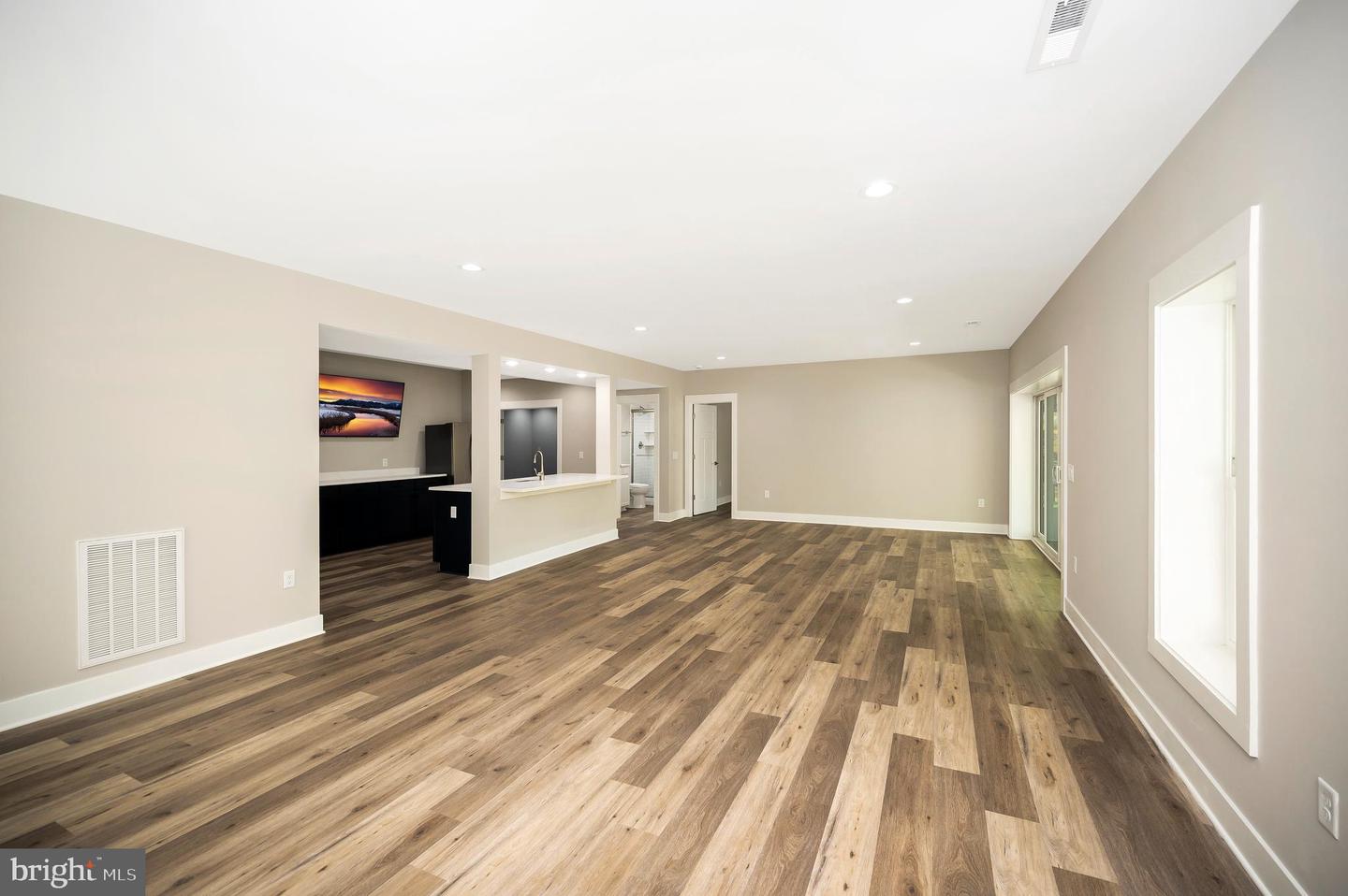 Bumpass, Virginia, 23024, United States, 5 Bedrooms Bedrooms, ,5 BathroomsBathrooms,Residential,Active,1877800