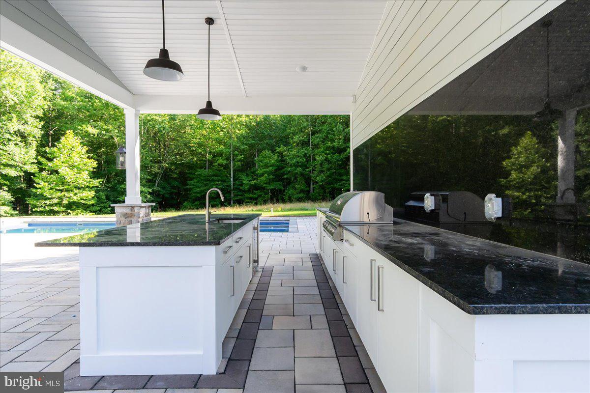 Westminster, Maryland, 21157, United States, 4 Bedrooms Bedrooms, ,4 BathroomsBathrooms,Residential,Active,1909903