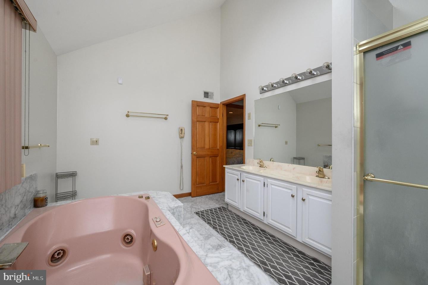 Monmouth Junction, New Jersey, 08852, United States, 5 Bedrooms Bedrooms, ,6 BathroomsBathrooms,Residential,Active,2044533