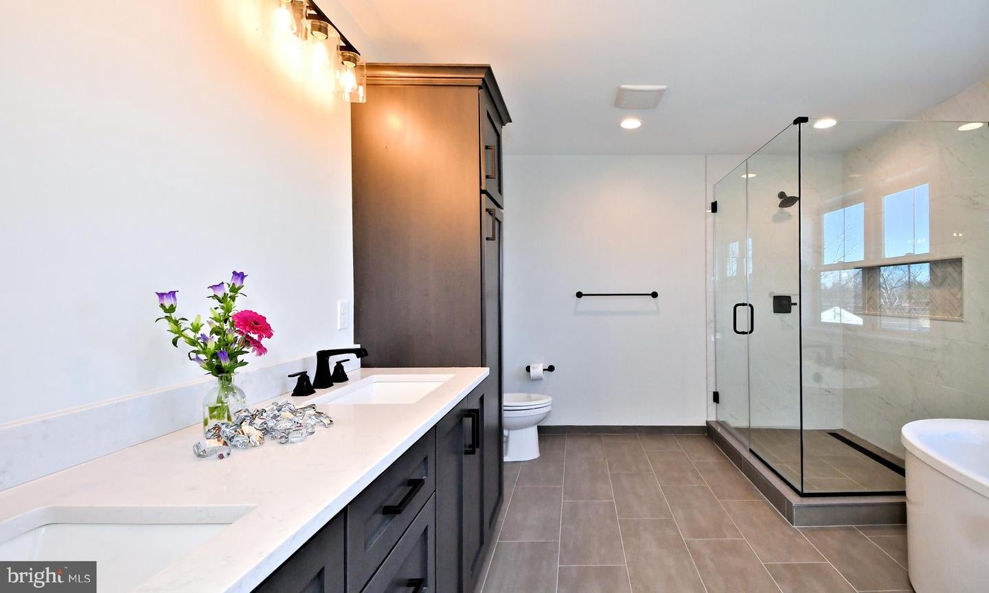 Lansdale, Pennsylvania, 19446, United States, 4 Bedrooms Bedrooms, ,3 BathroomsBathrooms,Residential,Active,1953426