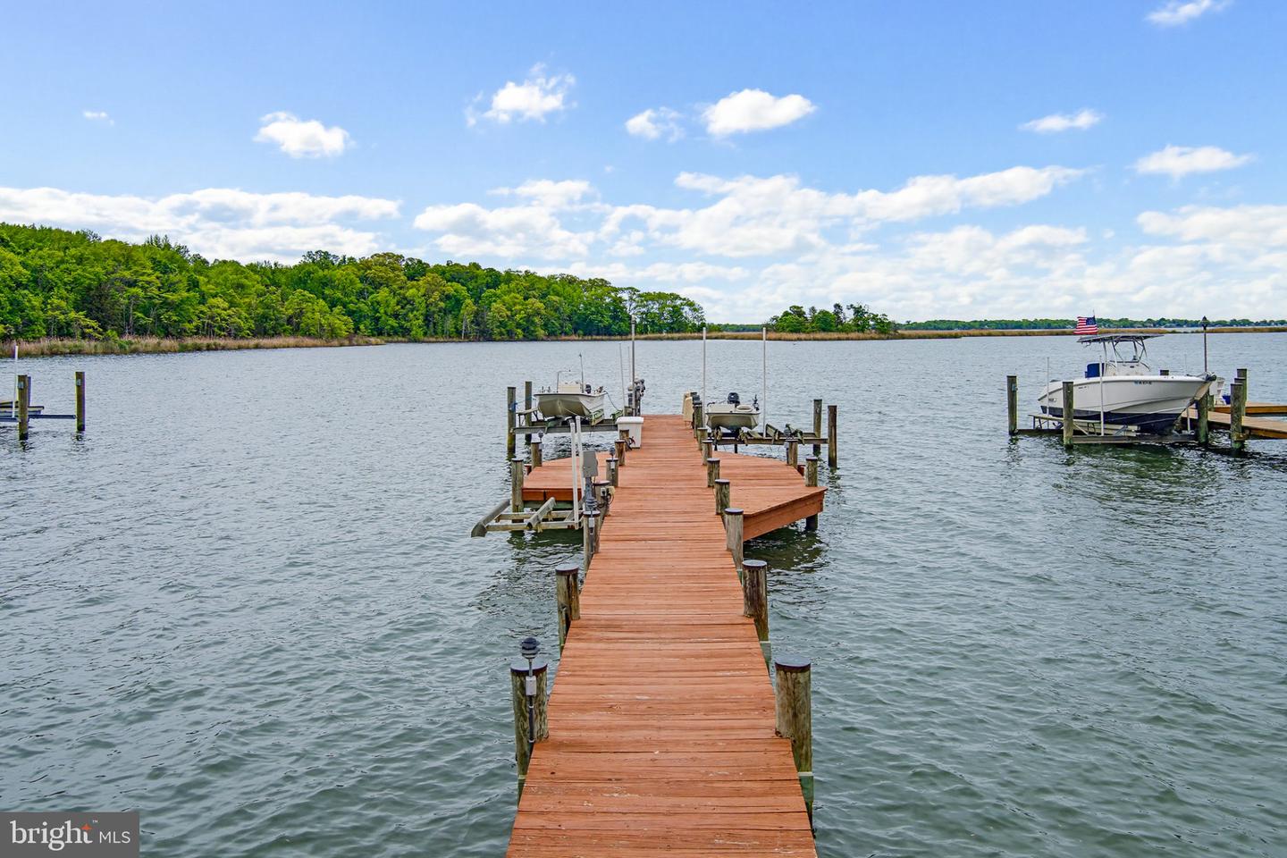Edgewater, Maryland, 21037, United States, 3 Bedrooms Bedrooms, ,3 BathroomsBathrooms,Residential,Active,2028218