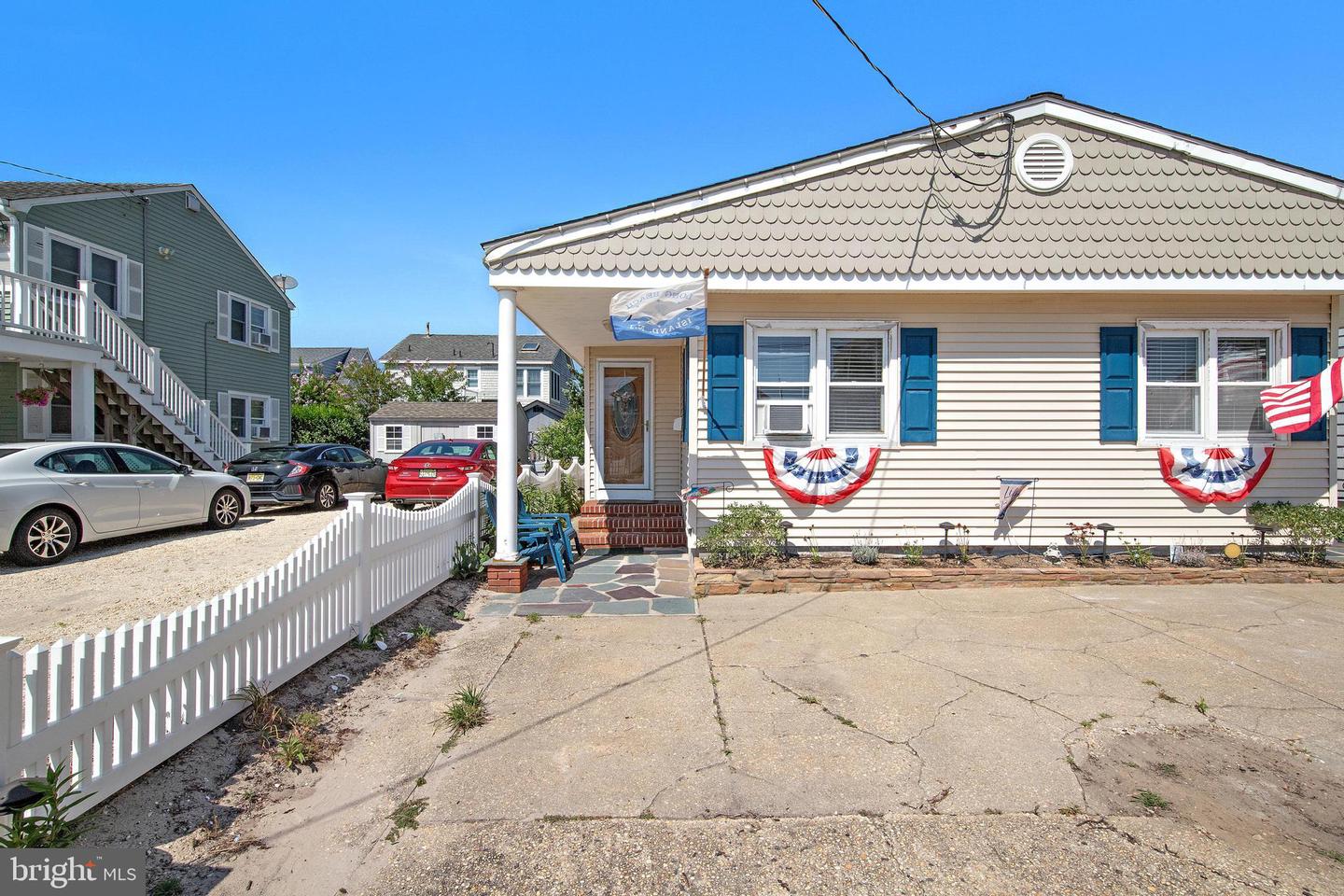 Long Beach Township, New Jersey, 08008, United States, 4 Bedrooms Bedrooms, ,2 BathroomsBathrooms,Residential,Active,1914611