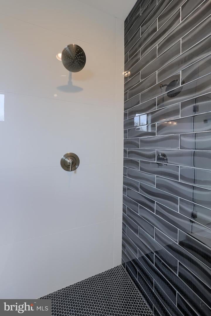 Lancaster, Pennsylvania, 17601, United States, 4 Bedrooms Bedrooms, ,5 BathroomsBathrooms,Residential,Active,1755222