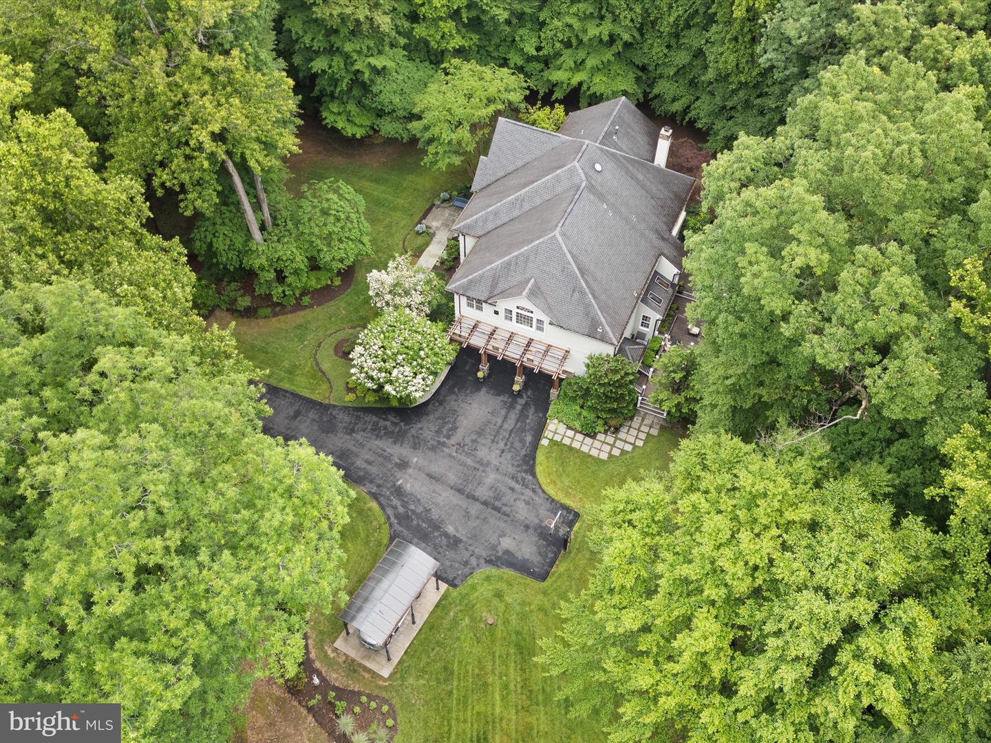 Fairfax Station, Virginia, 22039, United States, 5 Bedrooms Bedrooms, ,5 BathroomsBathrooms,Residential,Active,1943756